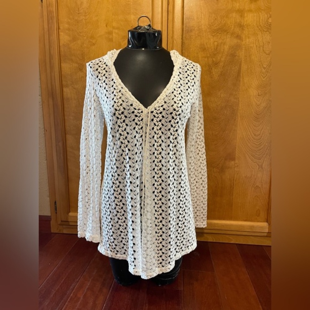 Joseph Ribkoff lace crochet long sleeve with hood v neck hoodie Sz 10
